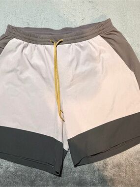 Lululemon pool short